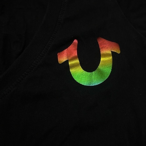 True Religion - Multi Color Foil Short Sleeve V Neck Tee - Picture 6 of 9